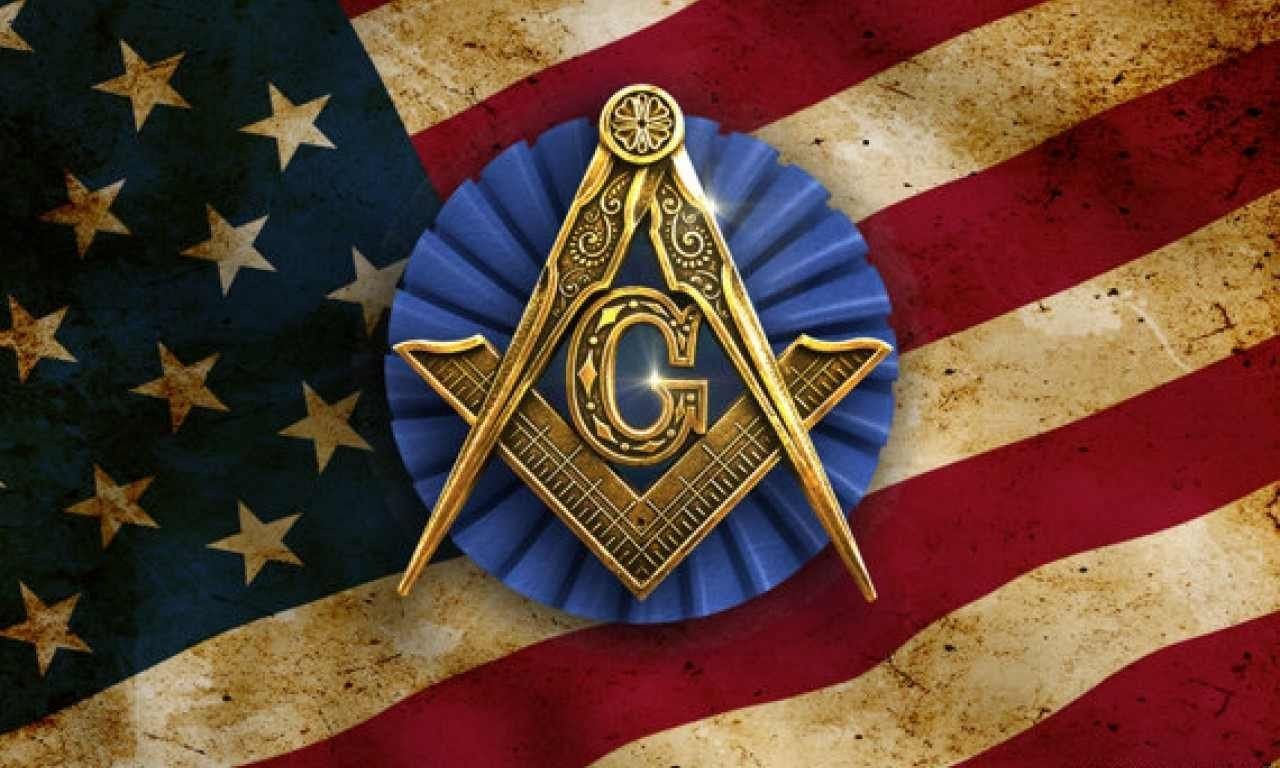 Masonic square & compasses with the American flag.